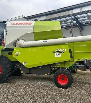 Зерноуборочный комбайн Claas Avero 240, 2021 г.в, 203 м/ч, б/у