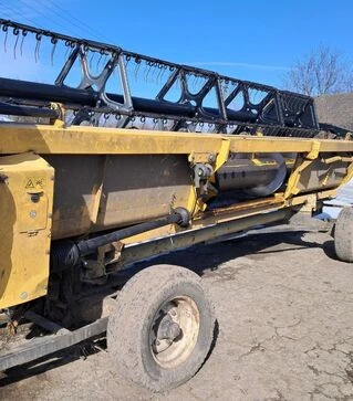 Зерноуборочный комбайн New Holland TC 5080, 2013 г.в, 3700 м/ч, б/у