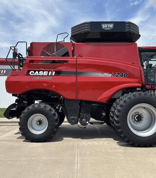 Зернозбиральний комбайн Case IH 7240, 2016 р.в, 2662 м/год, б/в