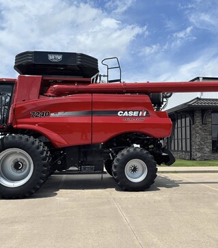 Зернозбиральний комбайн Case IH 7240, 2016 р.в, 2662 м/год, б/в