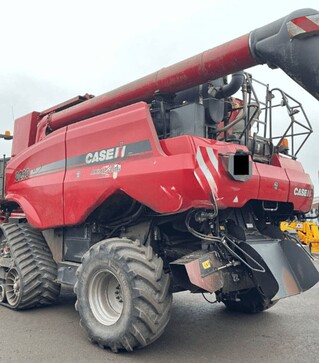 Зерноуборочный комбайн Case IH Axial-Flow 8230, 2014 г.в, 2284 м/ч, б/у