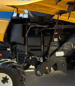Зернозбиральний комбайн New Holland CX 5090, 2017 р.в, 3234 м/год, б/в