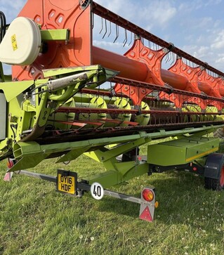 Зернозбиральний комбайн Claas Lexion 670 TT, 2016 р.в, 3010 м/год, б/в