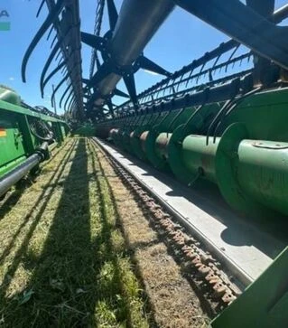 Жниварка зернова John Deere 635F Hydra-Flex, 10,5 м, 2005 р.в, б/в