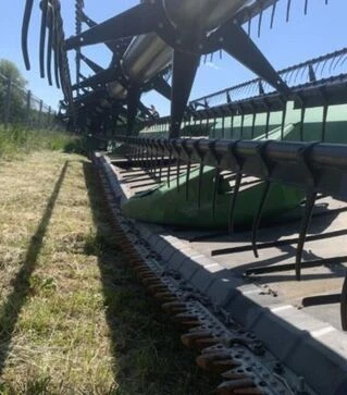 Жниварка зернова John Deere 635FD, 2012 р.в, повністю обслужена, б/в