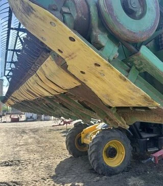 Жниварка зернова John Deerе 630F Hydra-Flex, 9,1 м, 2004 р.в, б/в