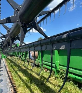 Жниварка зернова John Deere 635 Hydra-Flex, 10,5 м, 2010 р.в, б/в