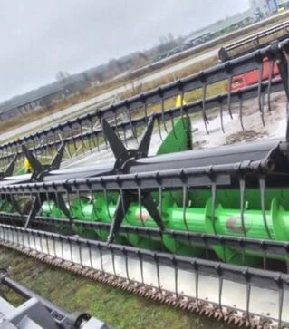 Жниварка зернова John Deere 635F Hydra-Flex, 2010 р.в, б/в