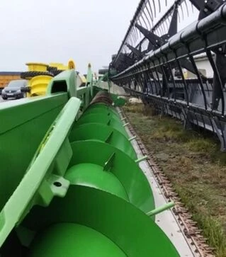 Жниварка зернова John Deere 635F Hydra-Flex, 2010 р.в, б/в