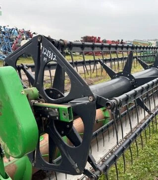 Жниварка зернова John Deerе 635F Hydra-Flex, 10,5 м, 2006 р.в, під CASE,New Holland, б/в