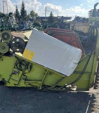 Жниварка зернова Claas С900 (адаптація 5 серія) з ріпаковим столом, б/в