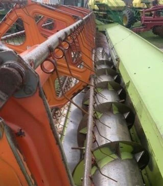 Жатка зерновая Claas Vario 750, 2006 г.в, с транспортной тележкой, б/у