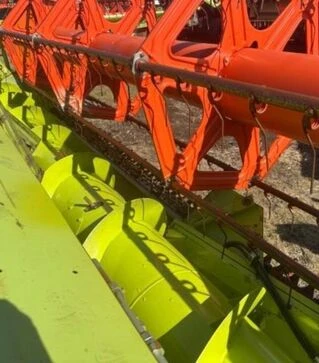 Жниварка зернова Claas Vario 900, 2007 р.в, з транспортним візком, б/в