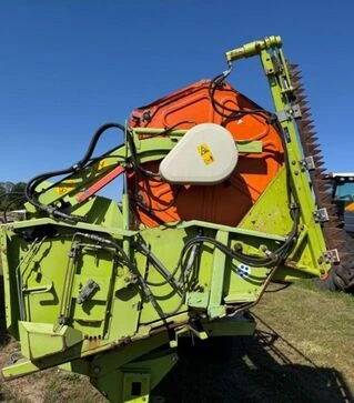 Жатка зерновая Claas Vario 900, 2011 г.в, с рапсовым оборудованием и транспортной тележкой, б/у