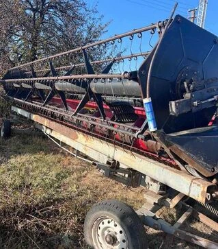 Жниварка зернова CASE IH 1020, 2008 рв + візок, б/в