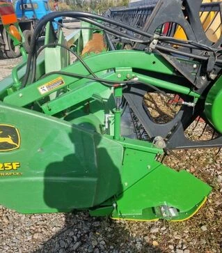Жниварка зернова John Deere 630F, 2011 р.в, б/в