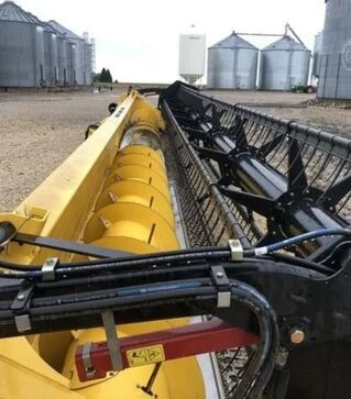 Жниварка зернова NEW HOLLAND 740CF, 2012 р.в, б/в