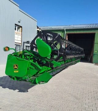 Жниварка зернова John Deere 925F під Lexion, 1998 р.в, б/в