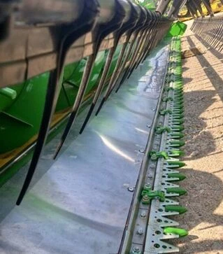 Жатка зерновая John Deere 630F, 2004 г.в, б/у