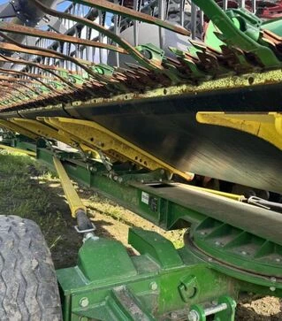 Жниварка зернова John Deere 735X, 2020 р.в. + транспортний візок, б/в