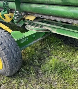 Жниварка зернова John Deere 735X, 2020 р.в. + транспортний візок, б/в