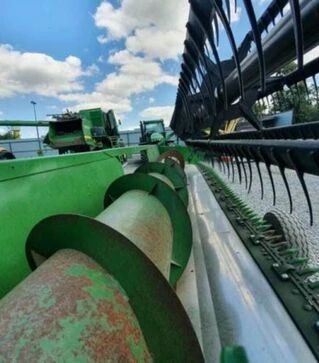 Жниварка зернова John Deere 920F, 2005 р.в, б/в