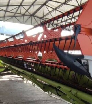 Жниварка зернова Claas Maxflex 930, 2017 р.в, б/в