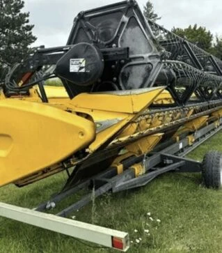 Жниварка зернова New Holland Varifeed 12,5 M HD, 2016 р.в, б/в