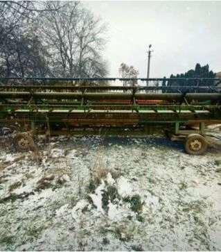 Жниварка зернова John Deere 925F, 2005 р., б/в