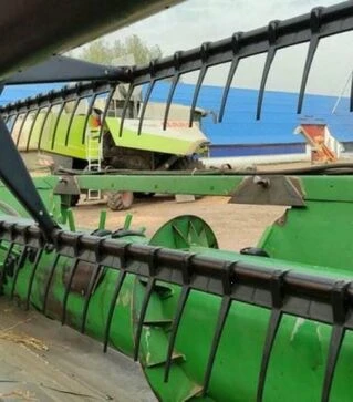 Жниварка зернова John Deere 925F, 2000 р.в, б/в