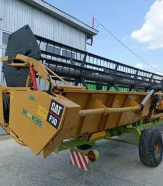 Жниварка зернова CAT F30, 2004 р.в, б/в