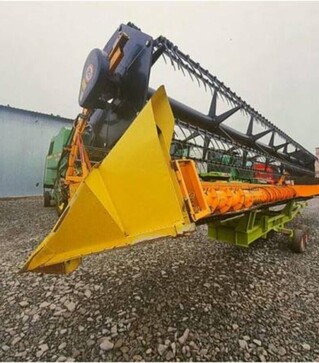 Жниварка зернова CAT F30, 2004 р., б/в