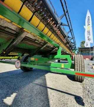 Жатка зерновая John Deere 630F HydraFlex, 2005 г.в., б/у