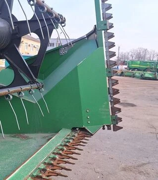 Жниварка зернова John Deere 630R, 2012 р.в., б/в