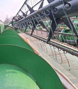 Жниварка зернова John Deere 630R, 2012 р.в., б/в