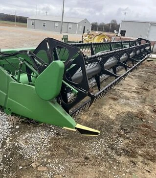 Жниварка зернова John Deere 630F, 2011 р.в., б/в