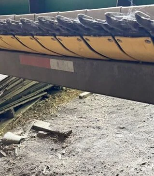 Жниварка зернова John Deere 630F, 2004 р, б/в