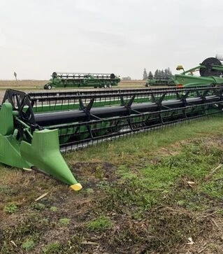 Жниварка зернова John Deere 630F, 2011 р, б/в