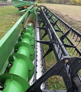 Жниварка зернова John Deere 630F, 2011 р, б/в