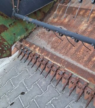 Жниварка зернова John Deere 622R, 2013 р.в, б/в