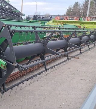 Жниварка зернова John Deere 630R, 2013 р.в, б/в