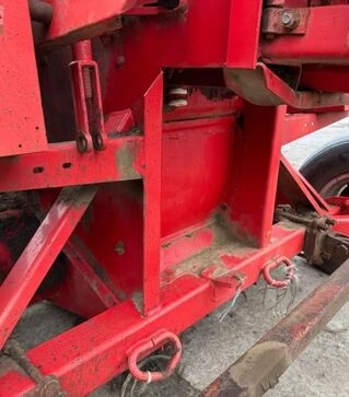 Пресс-подборщик тюковый Massey Ferguson 1835 б/у