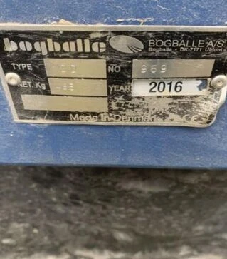 Разбрасыватель удобрений BOGBALLE M2 D, 2500 л, 2016 г.в, б/у