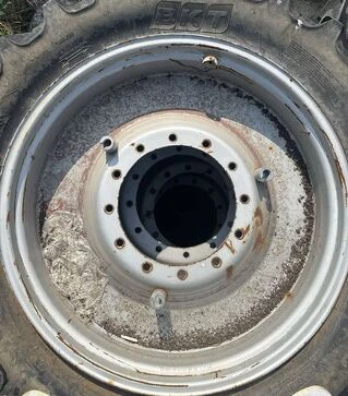 Шина BKT AGRIMAX в комплекті з диском 320/85 R38 143A8/B б/в