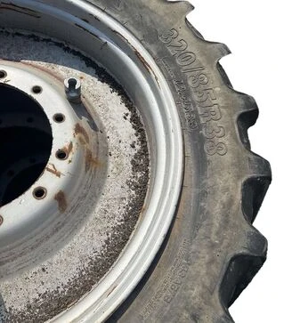 Шина BKT AGRIMAX в комплекті з диском 320/85 R38 143A8/B б/в