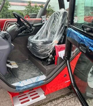 Самоходный погрузчик телескопический MANITOU MLT-X 741 T LSU