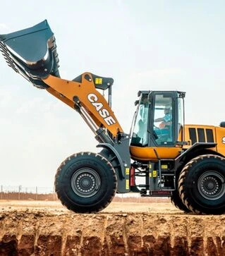 Погрузчик фронтальный CASE 921F