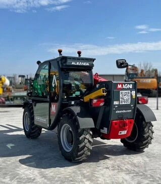 Телескопический погрузчик Magni TH 3.6