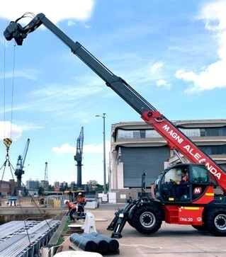 Телескопический погрузчик Magni TH 6.20