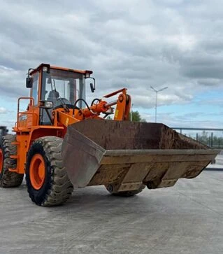 Погрузчик фронтальный DOOSAN DISD SD300, 2013 г.в., 8810 м/ч, б/у (25070050)